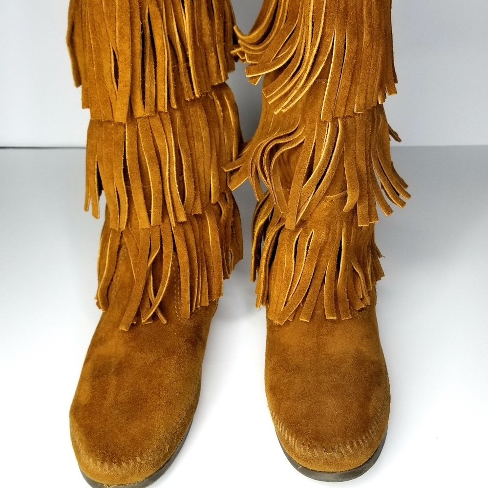 Minnetonka 3 Layer Fringed Boots. Size 8ed - image 1